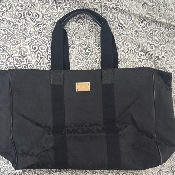 Michael Kors Black Tote Bag Travel Bag Weekend Bag Used In Good Condition - Picture 1 of 6